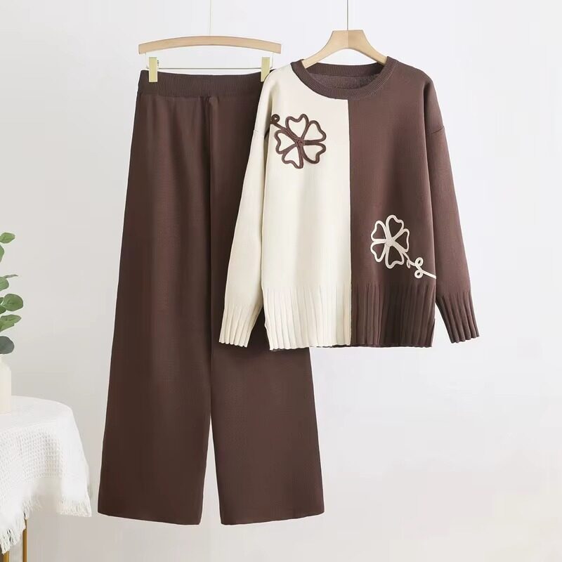 Petal Contrast Knit Set