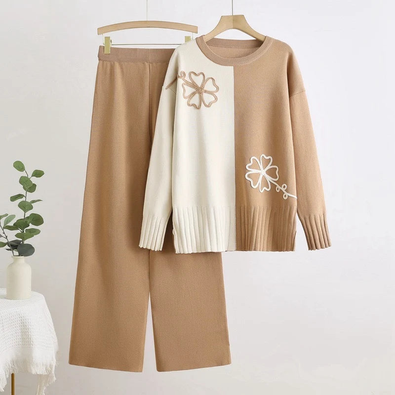 Dual-Tone Floral Lounge Set
