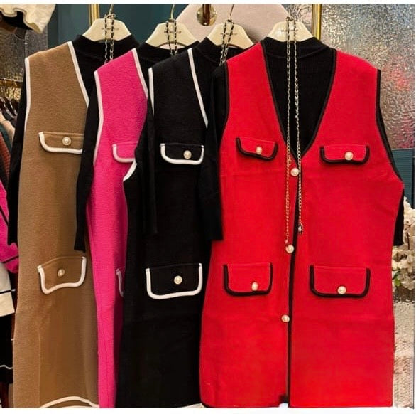 Crimson muse winter dress with knitted high neck inner