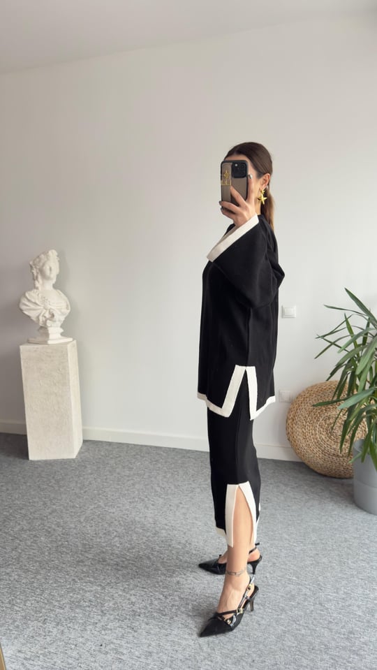 Dlowlay skirt set - Two piece